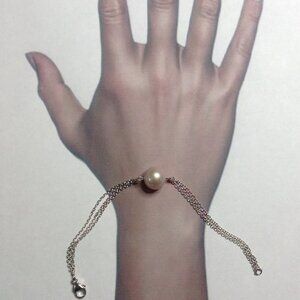 Silver Natural Necleated Fresh Water Pearl " Edison Pearl " Bracelet